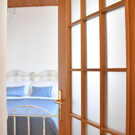 Maison Crociferi *